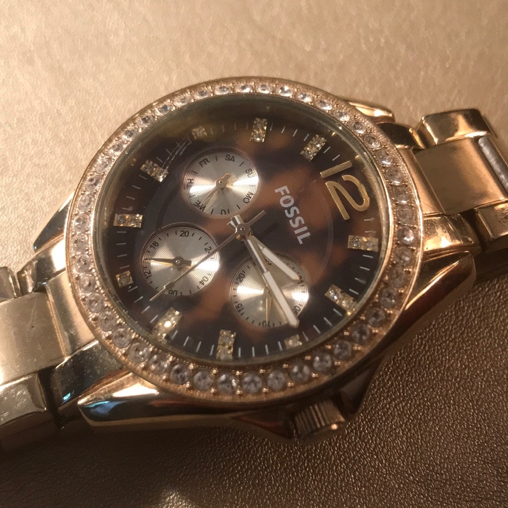 Fossil Gold Watch - image 3